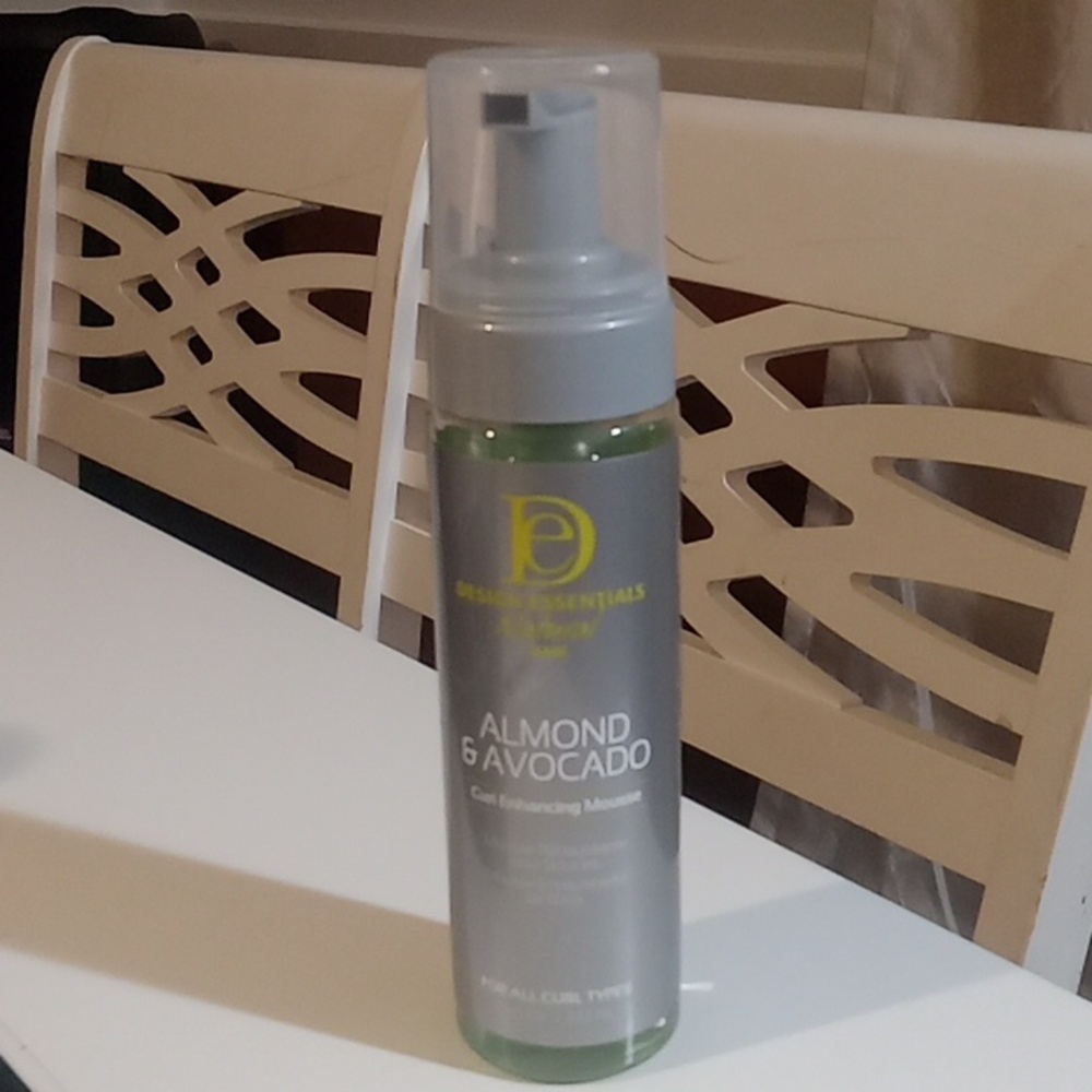Almond & Avocado Curl Enhancing Mousse NWT